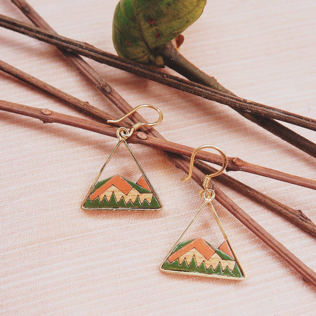 Hill Eco-friendly Recycled Wood Gold Earrings-4