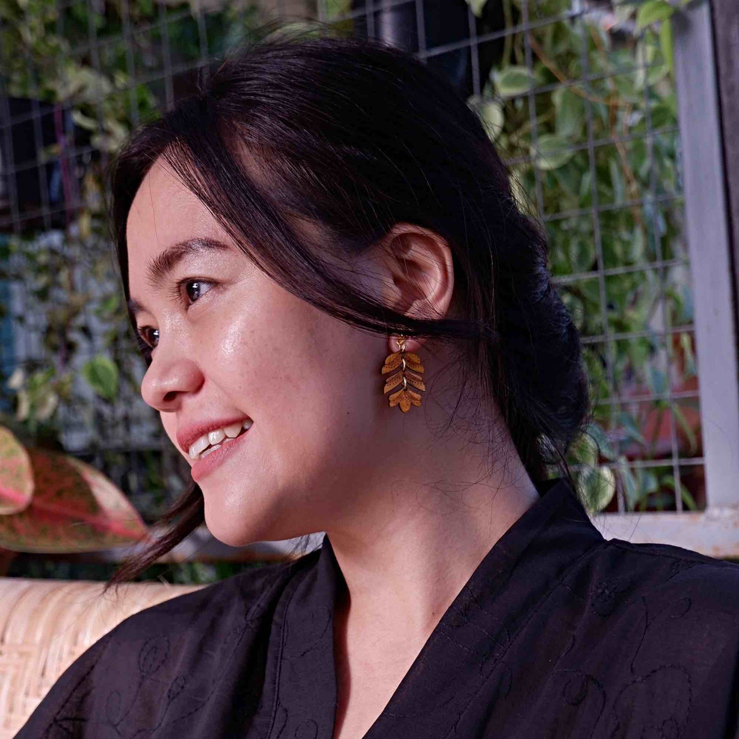 Uler-Uleran Recycled Wood Earrings-2